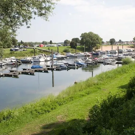 Ferienhaus Luxchalet Vaju Ijsselview Direkt Am Fluss See Pool Park * Lathum