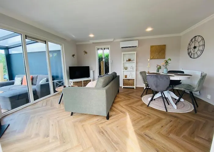 Ferienhaus Luxchalet Vaju Ijsselview Direkt Am Fluss See Pool Park Lathum