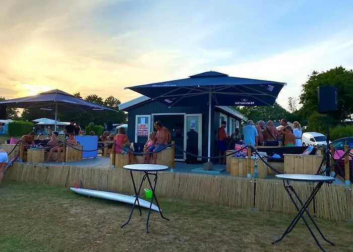 Vakantiehuis Ferienhaus Luxchalet Vaju Ijsselview Direkt Am Fluss See Pool Park Lathum