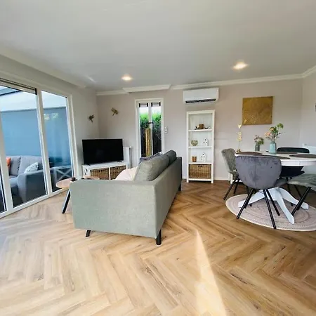 Ferienhaus Luxchalet Vaju Ijsselview Direkt Am Fluss See Pool Park Lathum