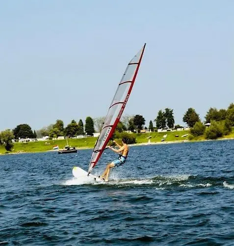 Ferienhaus Luxchalet Vaju Ijsselview Direkt Am Fluss See Pool Park Hébergement de vacances Lathum