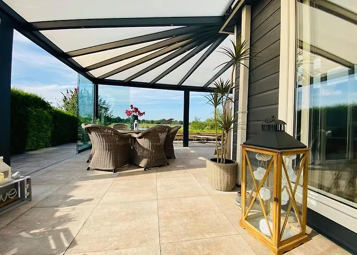 Hébergement de vacances Ferienhaus Luxchalet Vaju Ijsselview Direkt Am Fluss See Pool Park *